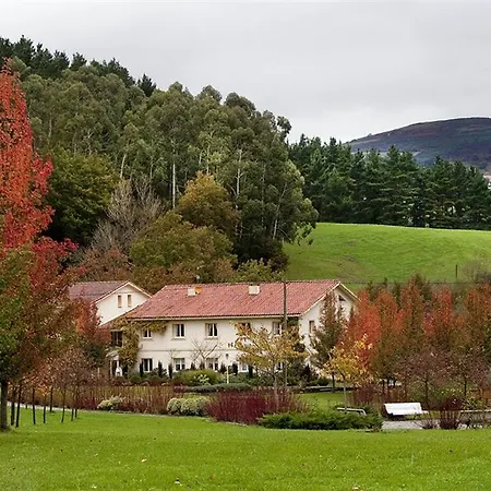 Amalurra Ecohotel & Retreat Center Hotel Laiseca